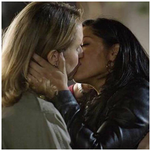 ''SONO UNA BISESSUALE'' IL VOLTO NOTO DELLA TV HA FATTO COMING OUT - 09/02/2017
