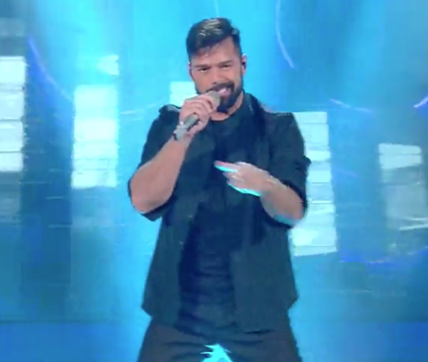 AVETE MAI VISTO IL FIDANZATO DI RICKY MARTIN? RESTERETE MOLTO SORPRESI NEL VEDERLO - 08/02/2017