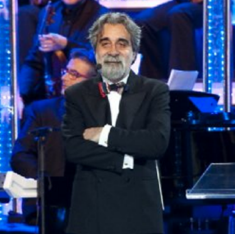 PROPRIO DURANTE LA DIRETTA DI SANREMO: IL MESSAGGIO CHE NON TI ASPETTI DEL GRANDE ESCLUSO BEPPE VESSICCHIO - 08/02/2017