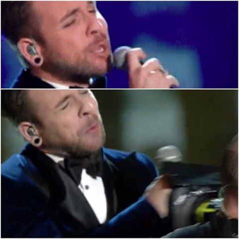 COLPITO DURANTE L'ESIBIZIONE A SANREMO: ECCO COS'E' ACCADUTO IERI AD ALESSIO BERNABEI - IN POCHI L'HANNO NOTATO - 12/02/2017