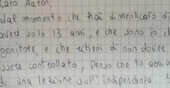 UN RAGAZZINO OFFENDE SUA MADRE CON UN POST SU FACEBOOK: LEI LO UMILIA CON QUESTA LETTERA SUL WEB E TUTTI L'ACCLAMANO - 14/02/2017