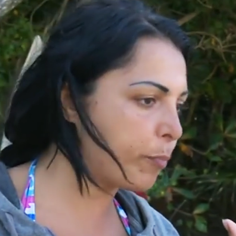 ISOLA DEI FAMOSI, LO HA FATTO DAVANTI A TUTTI: IL GESTO SCATENA L'IRA DEI NAUFRAGHI - ECCO COSA HA FATTO NANCY COPPOLA DAVANTI AL GRUPPO - 16/02/2017