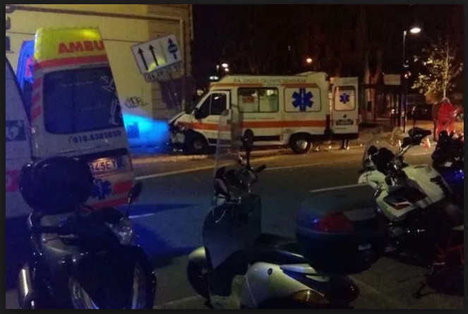 CROLLA UN CARRO DURANTE IL CARNEVALE DI FOLLONICA ''ERA PIENO DI BAMBINI, E' TERRIBILE, TERRIBILE'' - 12/02/2017