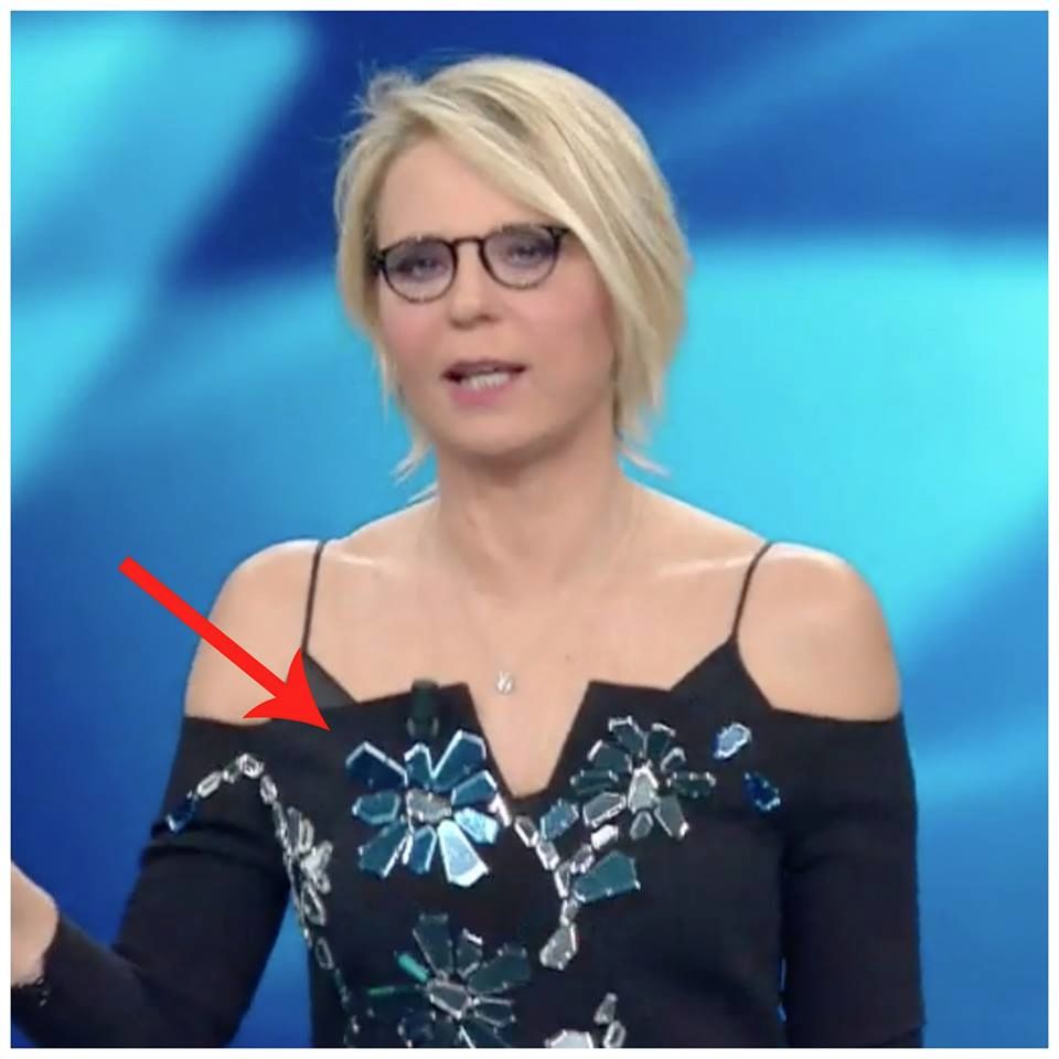 CI AVETE FATTO CASO? E' ACCADUTO PER LA PRIMA VOLTA: IN RETE I COMMENTI SI SCATENANO SU MARIA DE FILIPPI - 11/02/2017