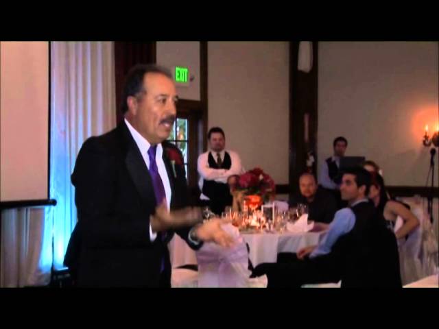 IL BELLISSIMO GESTO DI UN PADRE AL MATRIMONIO DELLA FIGLIA FA COMMUOVERE TUTTI I PRESENTI - VIDEO - 06/01/2016