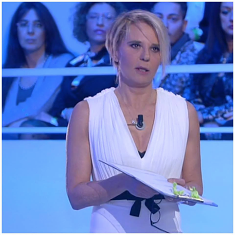 L'AVETE SENTITO ANCHE VOI? SUL FINALE DI 'C'E' POSTA PER TE' LE PAROLE DI MARIA SORPRENDONO TUTTI: SCATENA LE CRITICHE DELLA RETE - 12/03/2017