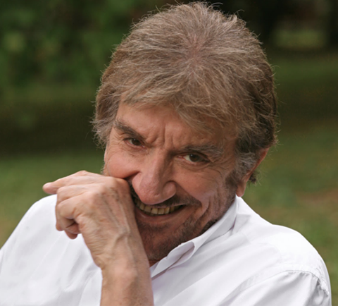 AVETE MAI VISTO LA COMPAGNA DI GIGI PROIETTI? RESTERETE MOLTO SORPRESI NEL VEDERE DI CHI SI TRATTA - 26/04/2017