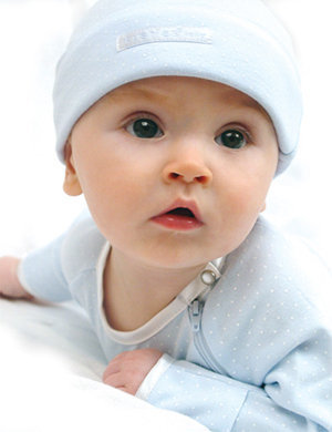 E CHE CE POSSO FA'... SE MAMMA M'HA FATTO COSI' BELLO ?? - 10/03/2012