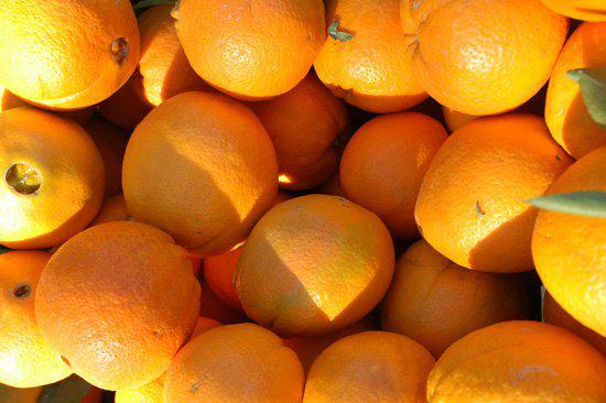 DAL FRUTTIVENDOLO A COMPRA' ARANCE: - 25/03/2012