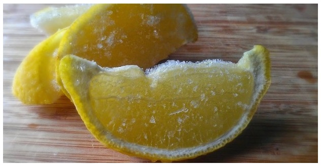 AVETE MAI CONGELATO I LIMONI? ECCO PERCHE' BISOGNA FARLO SEMPRE - IL VIDEO TI FARA' PENTIRE DI NON AVERLO FATTO PRIMA - 04/05/2017
