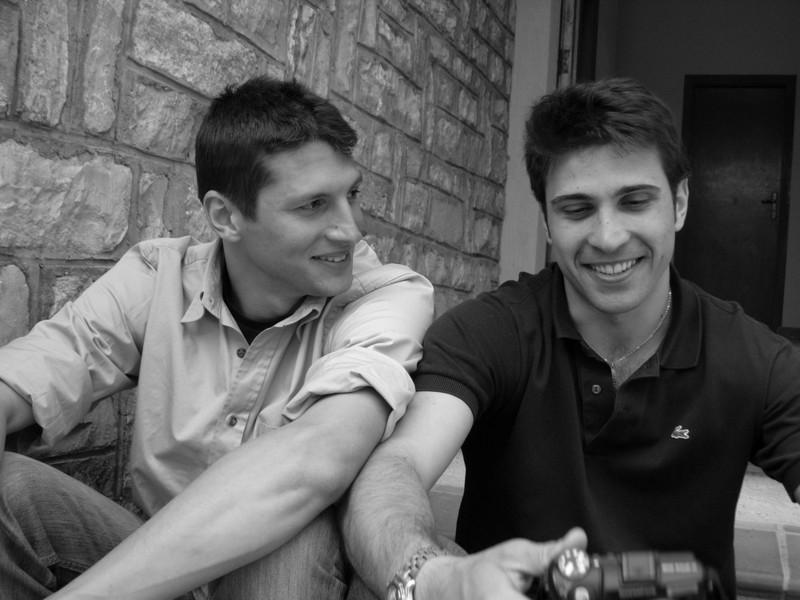 TRA DUE AMICI... - 26/03/2012