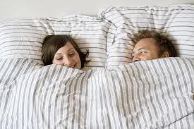 'NA COPPIA A LETTO... - 27/03/2012