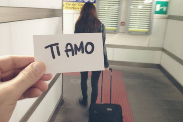 LE SCRIVE 'TI AMO' OGNI GIORNO DELL'ANNO: ''L'HO FATTO SENZA CHE TE NE ACCORGESSI'' - 13/07/2016