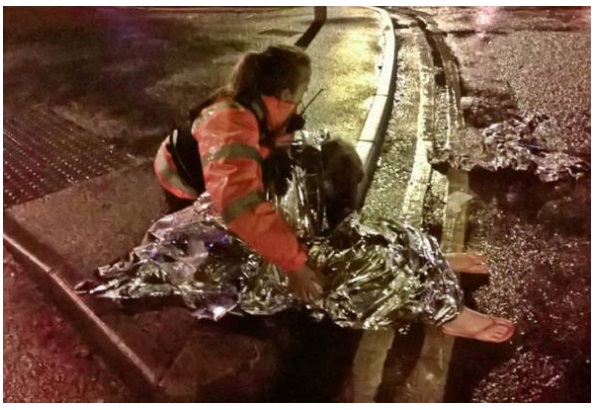LASCIANO L'AMICA UBRIACA IN STRADA: ECCO COSA SUCCEDE DOPO - 15/11/2016