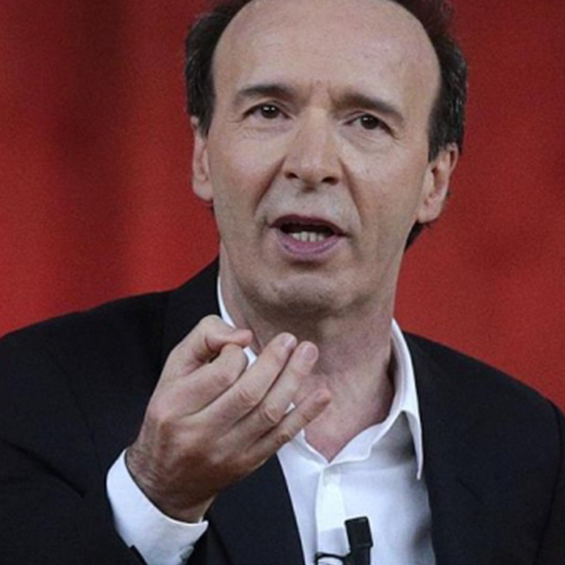 BENIGNI RACCONTA I '10 COMANDAMENTI' MA QUELLO CHE ACCADE SPIAZZIA TUTTI: ECCO COS'E' SUCCESSO IERI - 26/12/2015