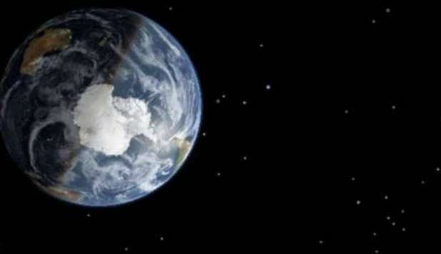 L'ASTEROIDE 2012 DA14 ARRIVA PUNTUALE E VICINISSIMO ALLA TERRA - FOTO - 15/02/2013