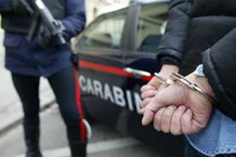 Evade dai domiciliari per non stare a casa con la moglie- Meglio il carcere - 14/05/2013