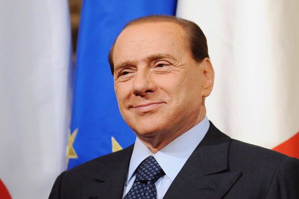 INGEGNERE SUICIDA AFFIDA MOGLIE E FIGLI A BERLUSCONI. ''SILVIO, MI FIDO SOLO DI TE'' - 30/05/2013
