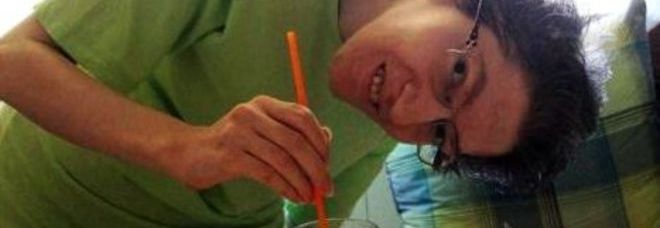 NICOLETTA, PASSA DALL'ACNE ALLA PARALISI: ''SOFFRO DA 30 ANNI, ABBANDONATA DA TUTTI'' - 03/07/2013