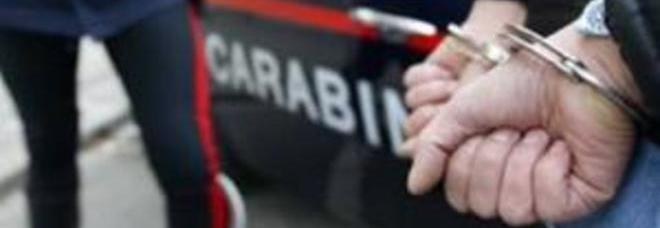 BACIA SULLA BOCCA UN BIMBO DI 1 ANNO: 38ENNE NORDAFRICANO ARRESTATO - 13/07/2013