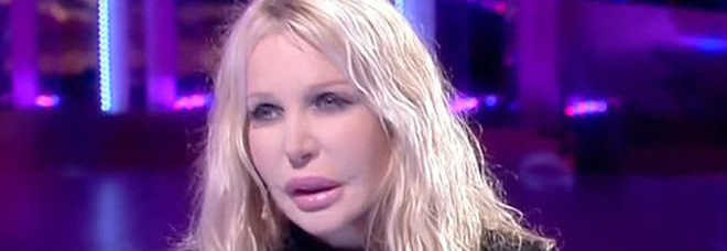 Ivana Spagna: ''Picchiata e aggredita. Adesso non dormo, ho raddoppiato le pasticche'' - Video - 11/11/2013