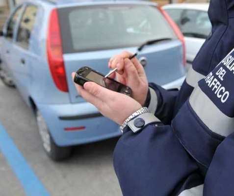 NIENTE PIU' MULTE SE IL TICKET SOSTA E' SCADUTO: ''SONO ILLEGITTIME'' - 25/11/2013