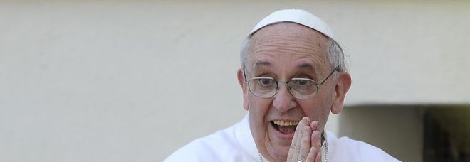 PAPA FRANCESCO TELEFONA AD UN MALATO: MA LUI STA TROPPO MALE PER RISPONDERE - 10/01/2014