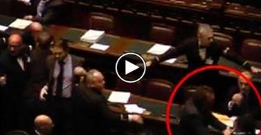 IL VIDEO DELLO SCHIAFFO ALLA DEPUTATA M5S - VIDEO - 30/01/2014