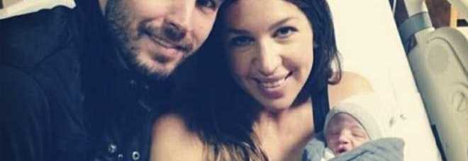 IL BIMBO CHE HA VISSUTO SOLO 10 GIORNI: LA SUA BREVE VITA NEGLI SCATTI SU INSTAGRAM - 10/02/2014