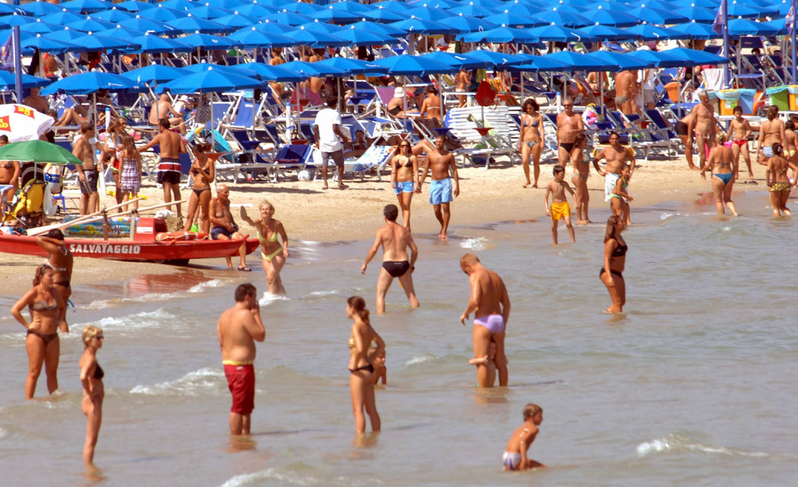 TUTTI AL MARE ! ARRIVA IL SUPERCALDO: PICCHI DA 40°. ECCO LE REGIONI PIU' COLPITE - 01/05/2015