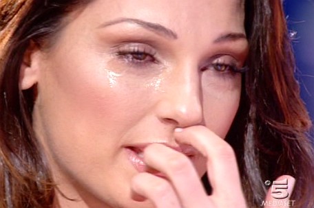 GRAVE LUTTO PER ANNA TATANGELO - 21/06/2015