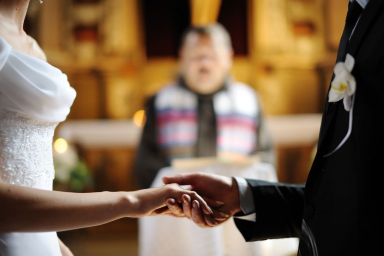 ''ORGANIZZO IO IL MATRIMONIO'': 'SPOSO' LE SPILLA 23MILA EURO E SPARISCE NEL NULLA - 03/03/2016