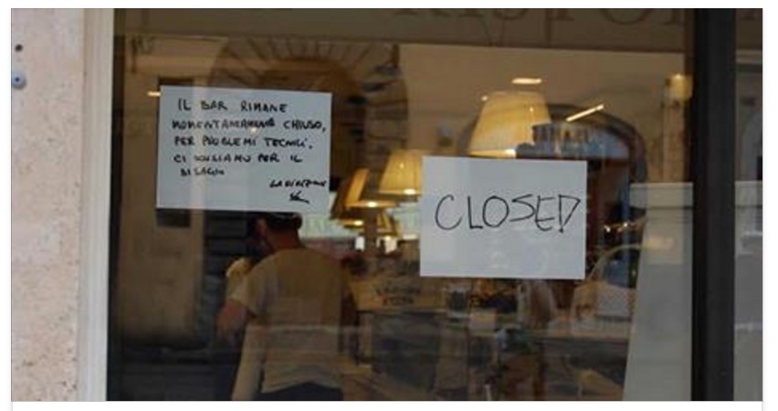 PIAZZA DI SPAGNA: LA DISGUSTOSA SCOPERTA NEI DUE LOCALI - CHIUSI ENTRAMBI - 01/05/2016