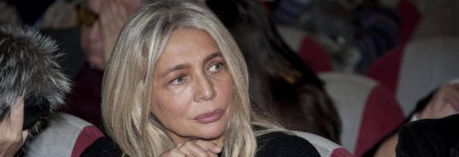 LUTTO PER MARA VENIER E LA SUA FAMIGLIA: IL DOLORE DELLA CONDUTTRICE SUI SOCIAL - 24/05/2016