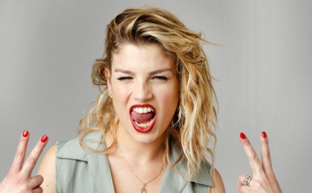 EMMA MARRONE ESCE ALLO SCOPERTO SULL'OMOSESSUALITA' - 19/09/2016