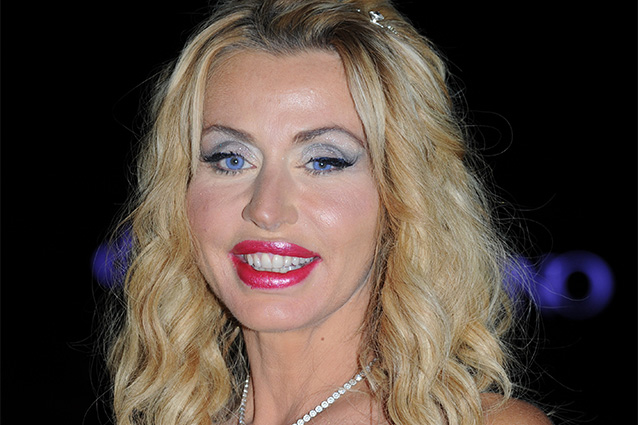VALERIA MARINI SENZA TRUCCO E TRASANDATA AL GRANDE FRATELLO VIP FA INORRIDIRE I FAN - FOTO - 21/09/2016