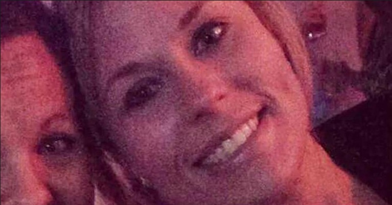 QUESTA GIOVANE DONNA E' MORTA PERCHE' HA PUBBLICATO QUESTO SELFIE NEL POSTO SBAGLIATO AL MOMENTO SBAGLIATO - 02/02/2017