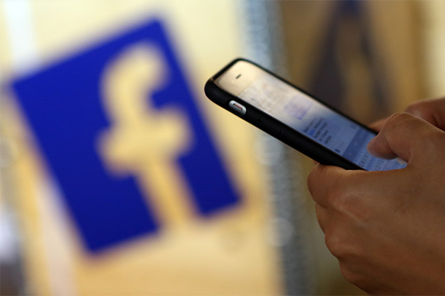 CON QUESTO TRUCCO FACEBOOK NON CONSUMERA' PIU' LA BATTERIA DEL TUO SMARTPHONE - 07/03/2017