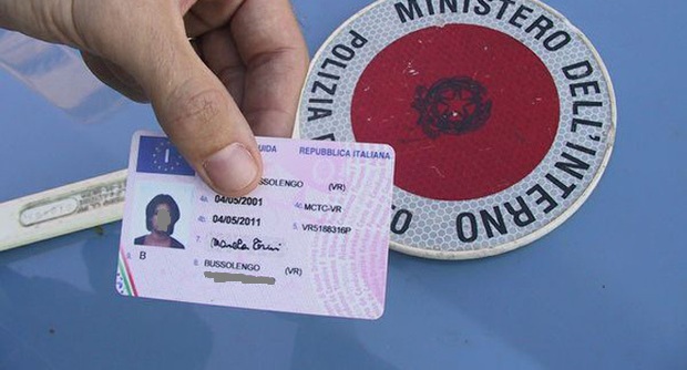 CAMBIA IL CODICE DELLA STRADA, ADDIO SISTEMA A PUNTI. ARRIVA IL RITIRO IMMEDIATO DELLA PATENTE - 12/06/2017