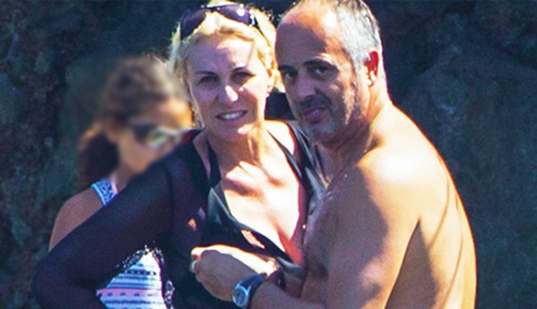 ANTONELLA CLERICI IN COSTUME DA BAGNO: IL SUO CORPO E' COMPLETAMENTE CAMBIATO - 24/07/2017