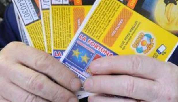LOTTERIA ITALIA, ECCO I BIGLIETTI VINCENTI. ALLO STATO 2 MILIONI DI EURO 'DIMENTICATI' - 06/01/2013