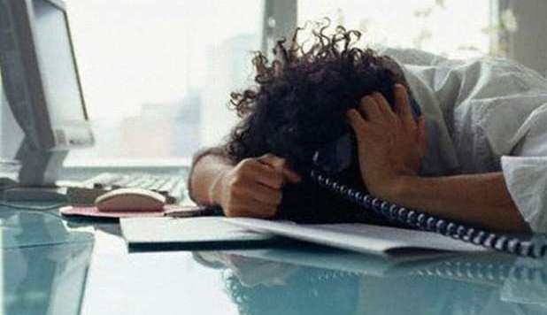 TORNARE A LAVORO IL LUNEDÌ È DIFFICILE? ECCO PERCHÉ. 'COLPA DEL SOCIAL JET LAG' - 23/07/2012