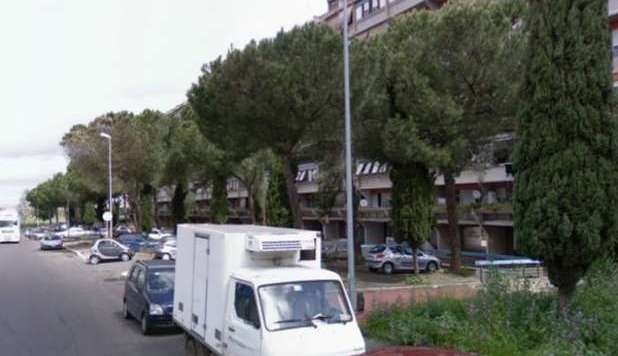 ROMA CHOC, MADRE SI UCCIDE CON LA FIGLIA DI OTTO ANNI. 'SI È LANCIATA DAL 7° PIANO' - 17/09/2012