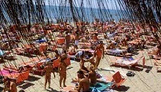 OTTOBRE, CALDO INASPETTATO: SPIAGGE AFFOLLATE A SUD E SUL LITORALE ROMANO - 21/10/2012