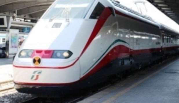 GUASTO ALLA LINEA ELETTRICA, TRENO GENOVA-ROMA ARRIVA DOPO TREDICI ORE - 06/11/2012
