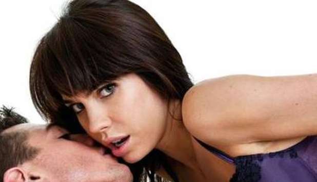 PROBLEMI A LETTO? ARRIVA IL SEX COACH  CHE VI OSSERVA MENTRE FATE L'AMORE - 29/11/2012