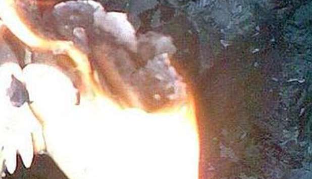 GIOVANE VUOLE DISTRUGGERE LE LETTERE DELLA EX MA INCENDIA UNA BAITA - 03/01/2013