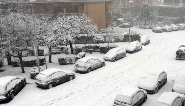 MALTEMPO, NEVICA AL CENTRO-NORD: MOLTE SCUOLE RESTANO CHIUSE - PREVISIOSI - 17/01/2013