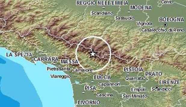 FORTE SCOSSA DI TERREMOTO DI 4.8° AL NORD: 'AVVERTITO ANCHE A BOLOGNA, FIRENZE E MILANO' - MAPPA - 25/01/2013