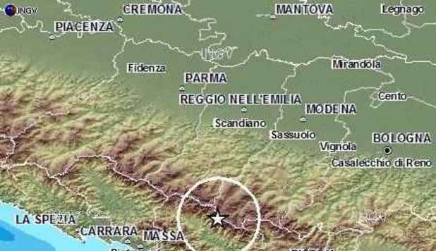 TERREMOTO IN GARFAGNANA, È PANICO. TWEET DEL COMUNE: 'USCITE DALLE CASE' - 01/02/2013